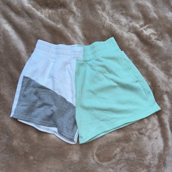 Hollister Ultra High-Rise Multi-Toned Soft Shorts - Picture 1 of 3